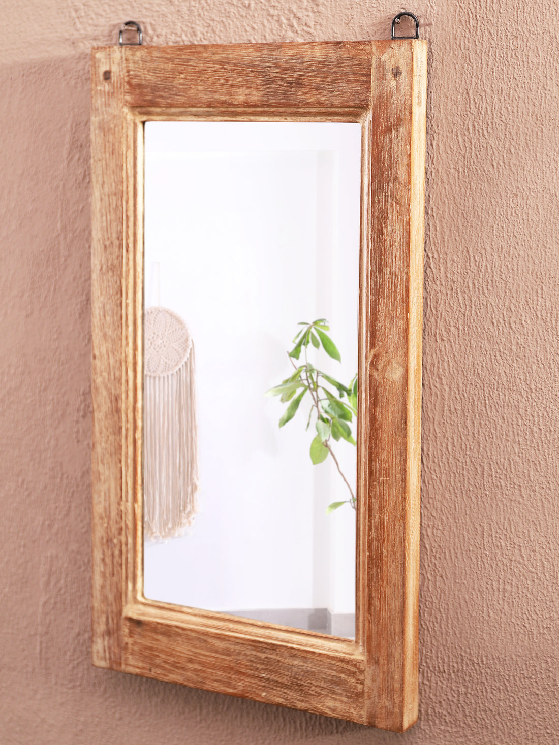 Katha Mirror