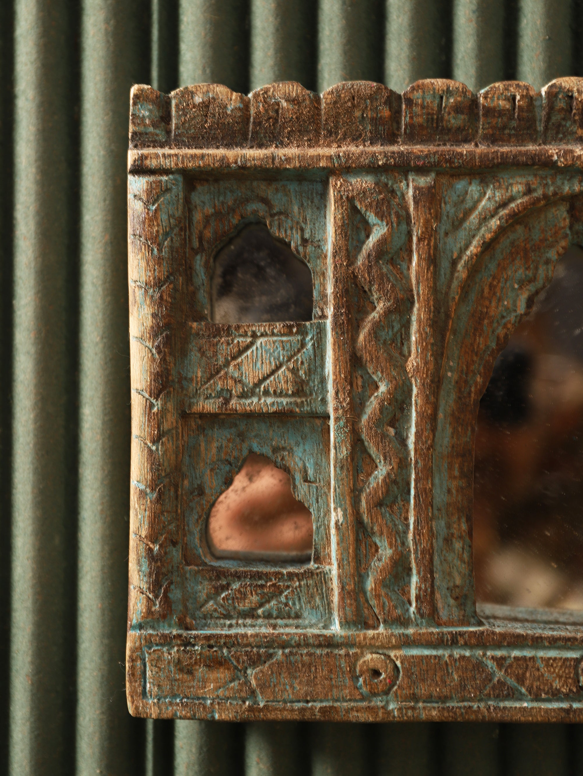 Royal Reflections Mirror (Mini)