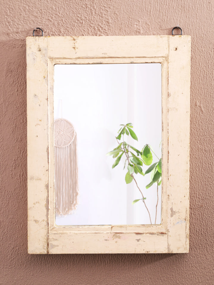 Katha Mirror
