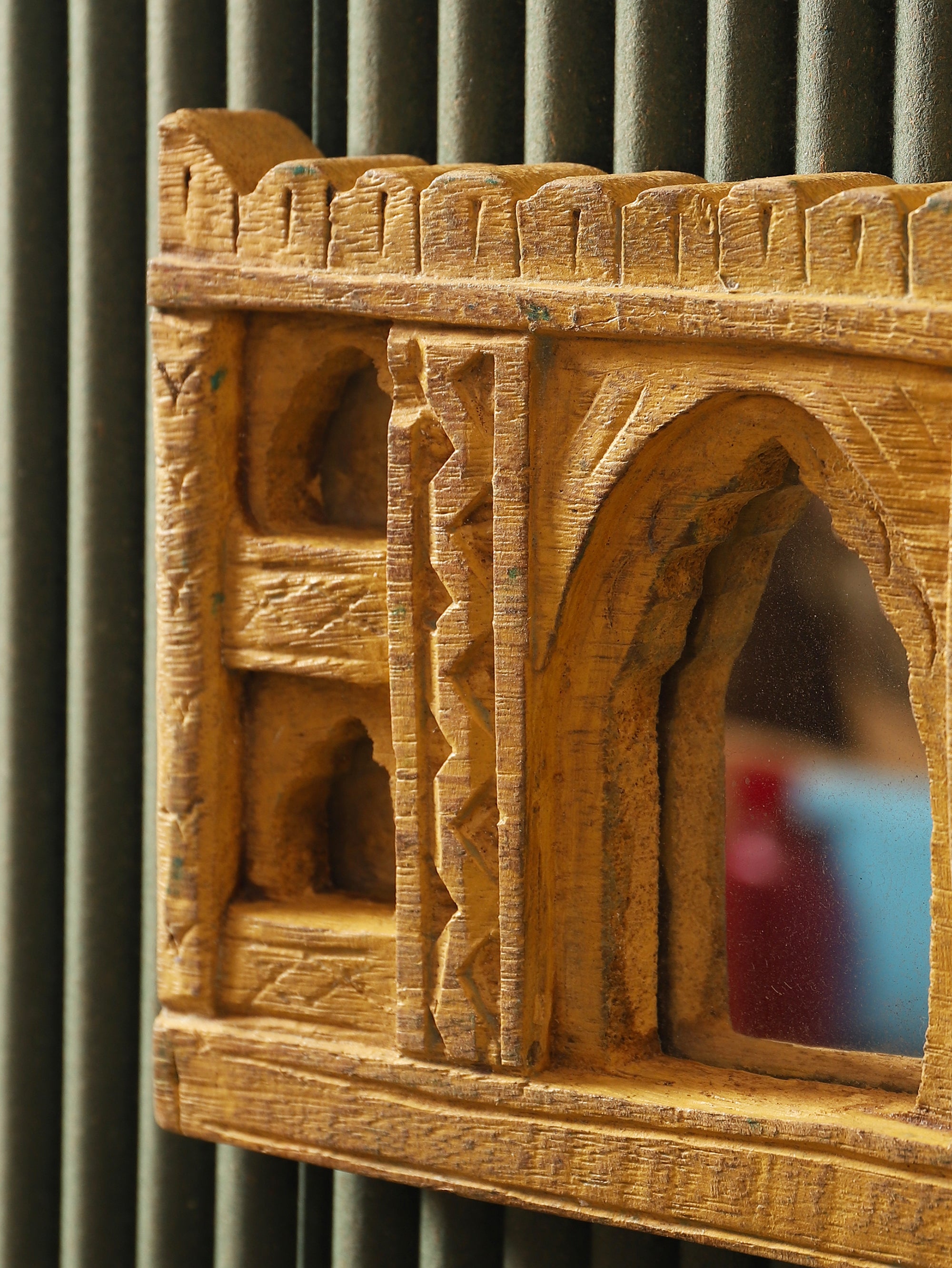 Royal Reflections Mirror (Mini)