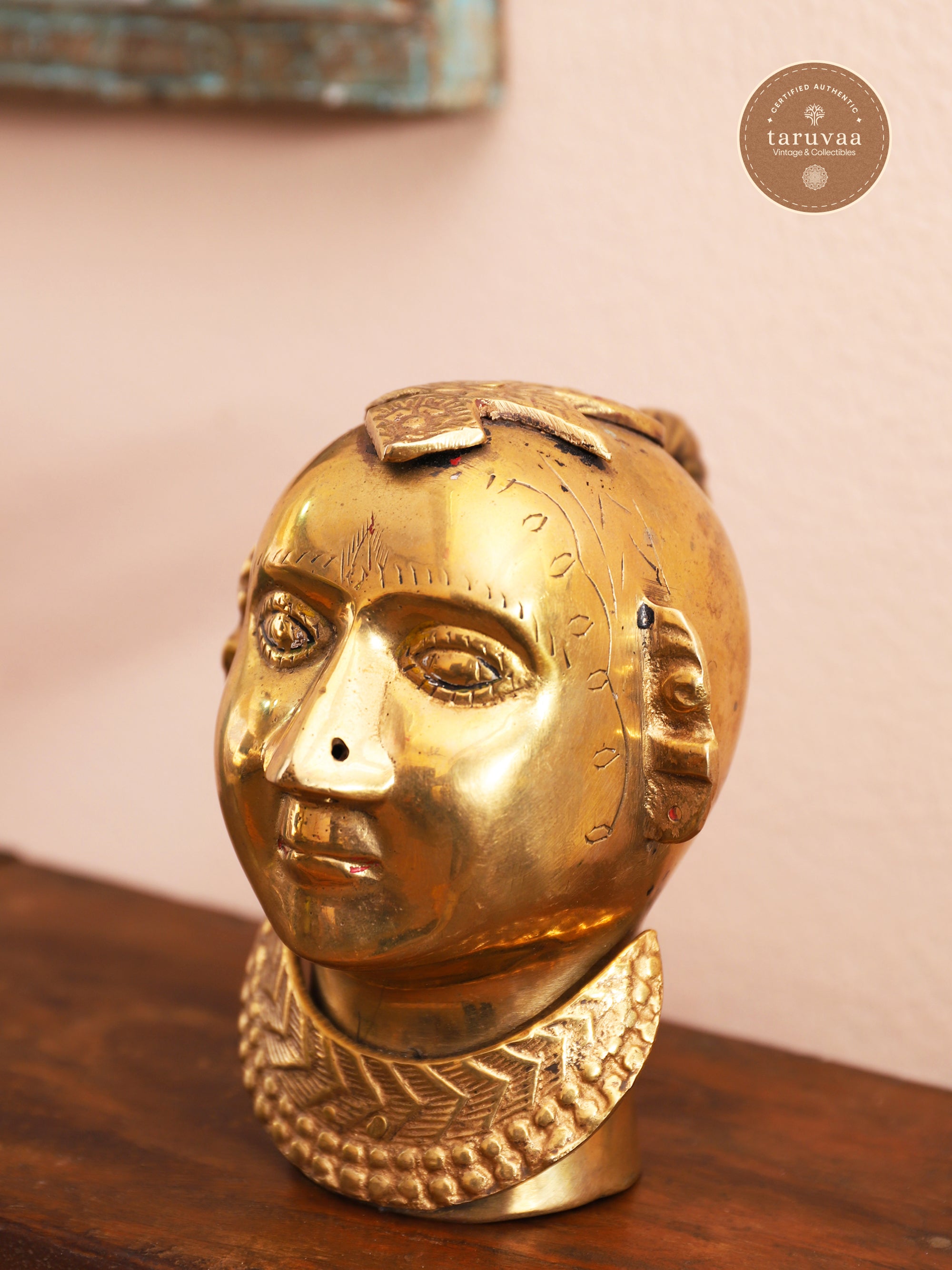 Suvarna Lakshmi Shira