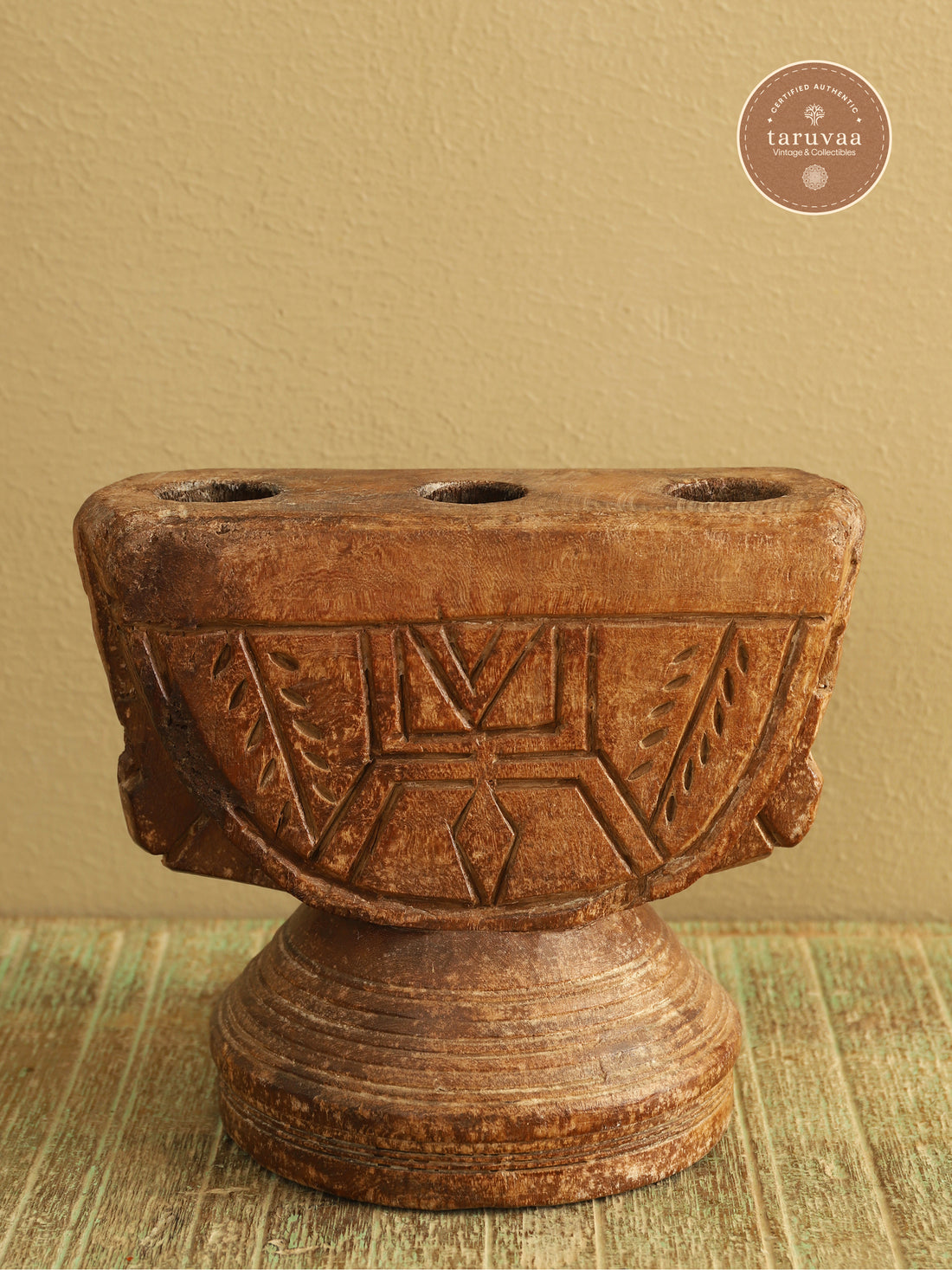 Beejpatra Candle Stand