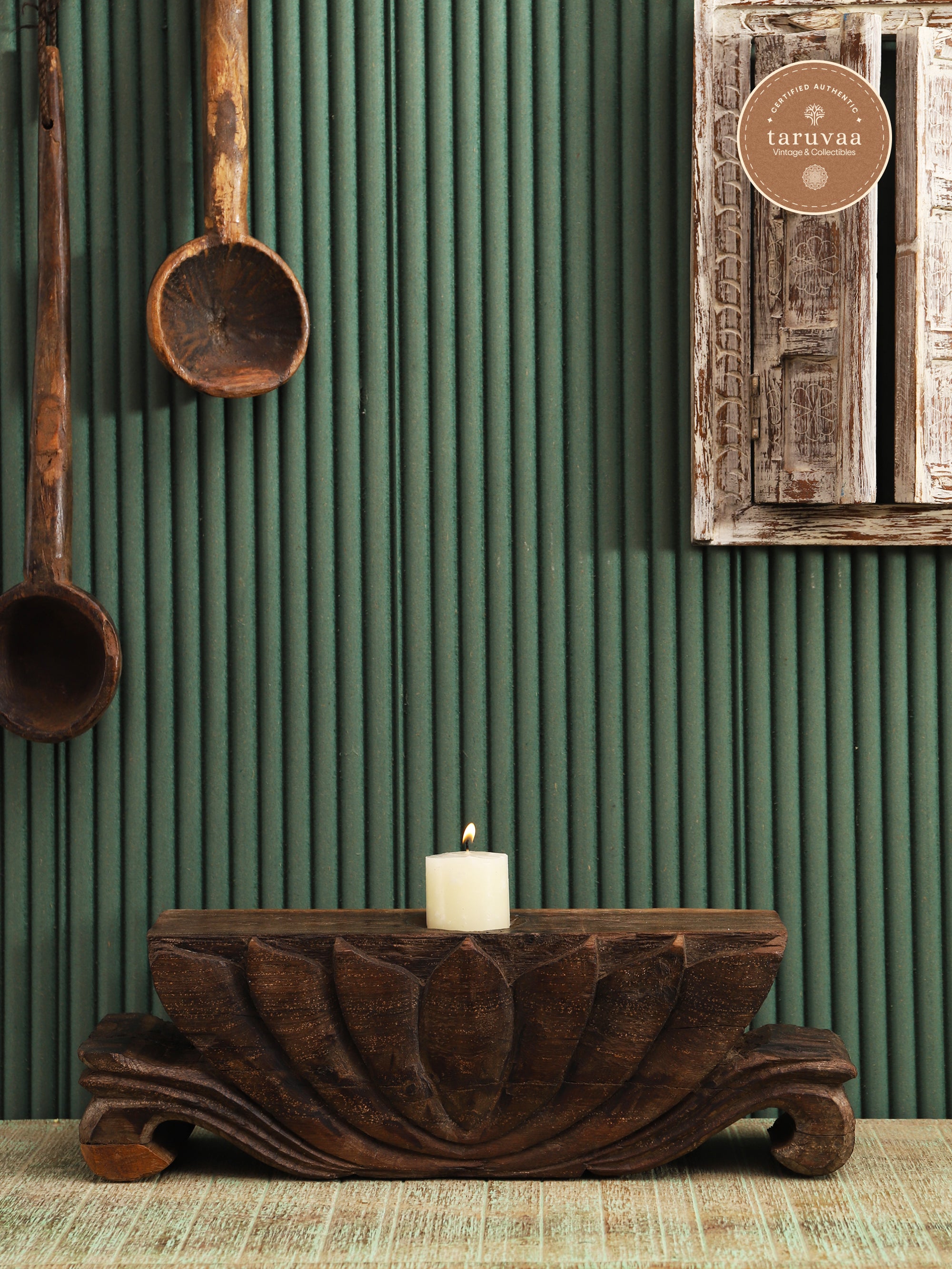 Nirvana Candle Stand