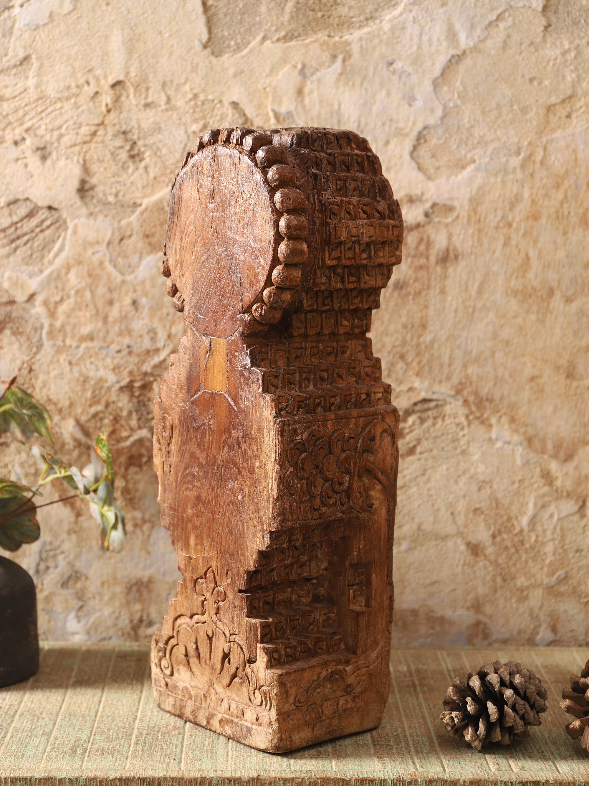 Taruvaa Carve (Medium)