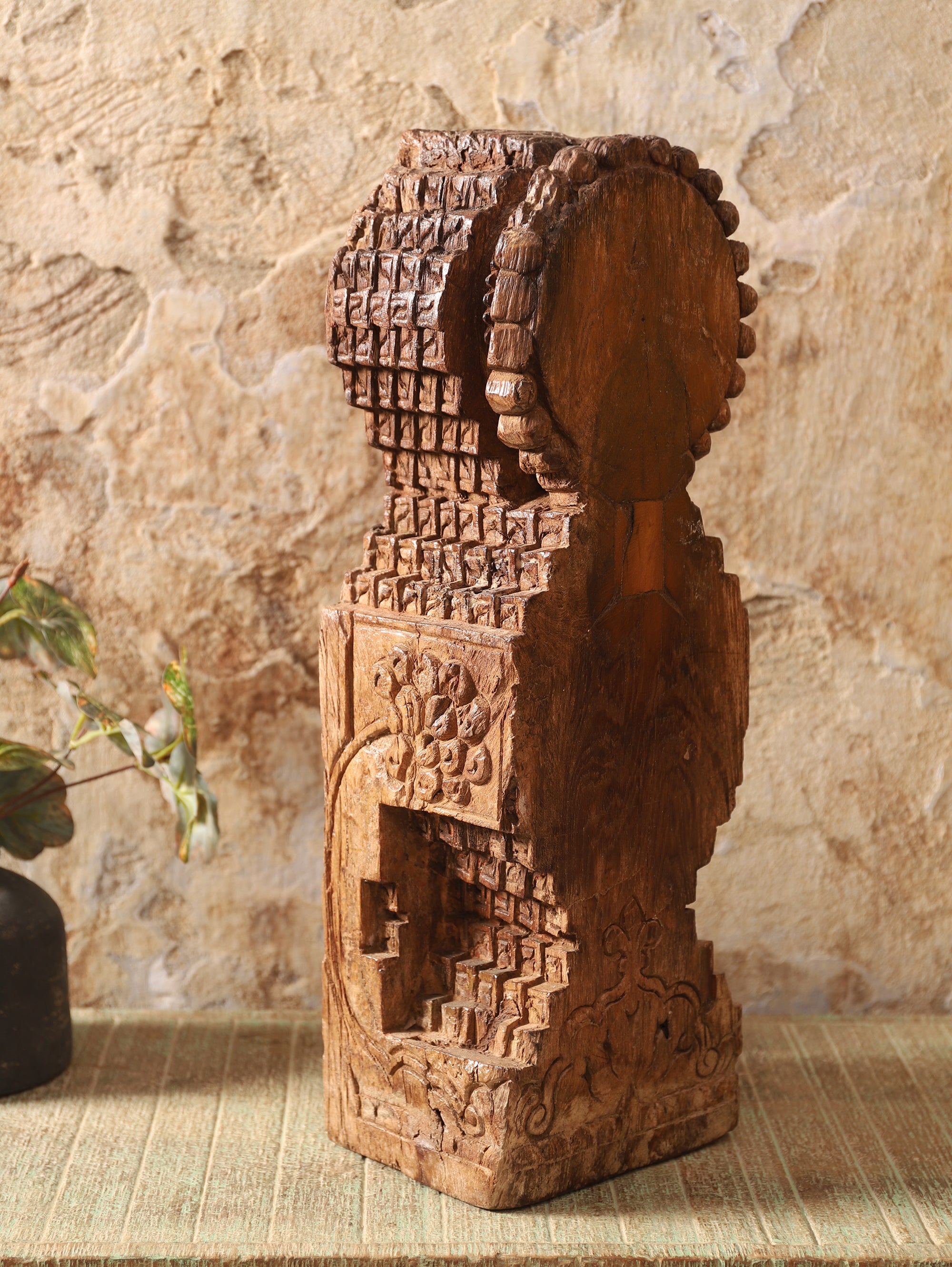 Taruvaa Carve (Medium)