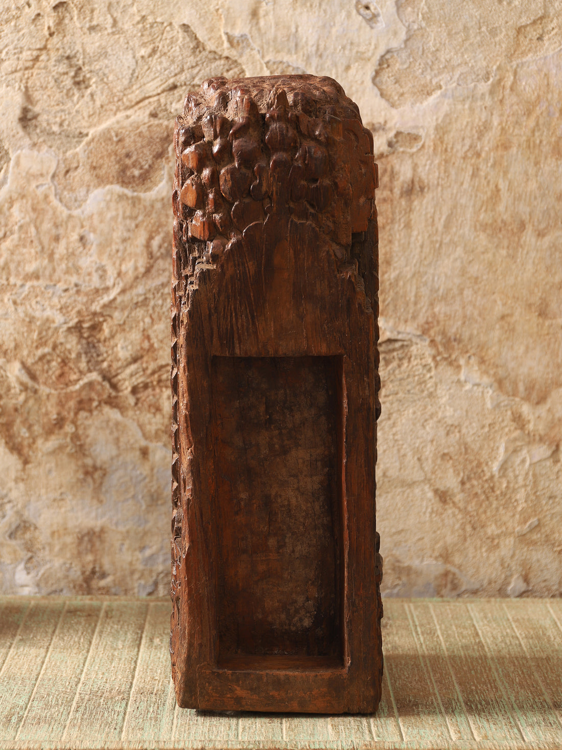Agni Niche (Small)