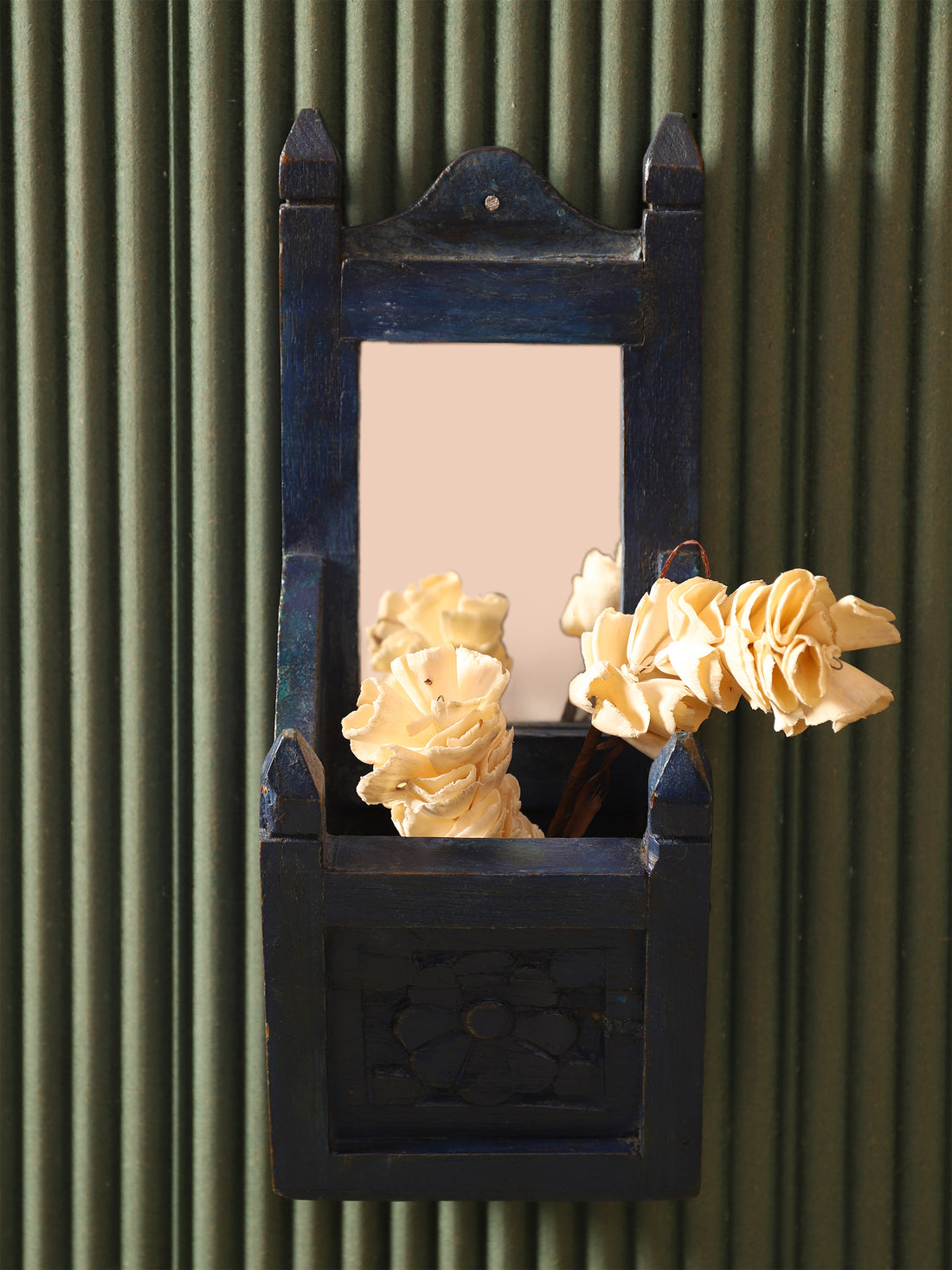 Shringarika Mirror