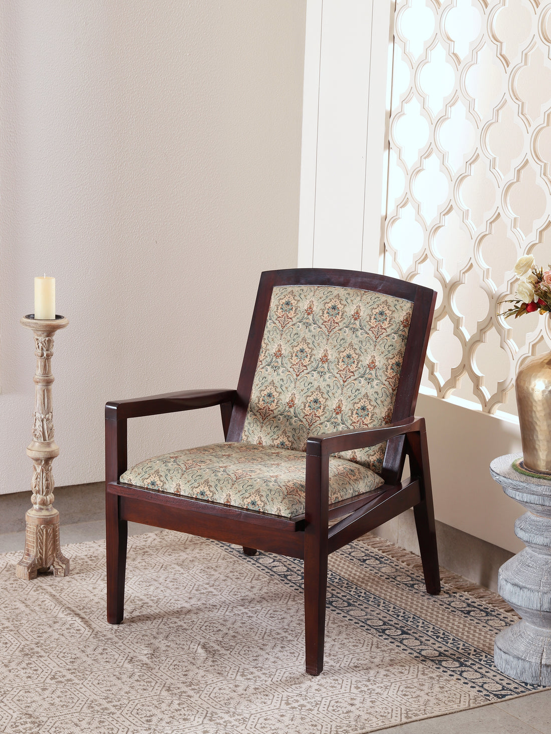 Viraam Chair