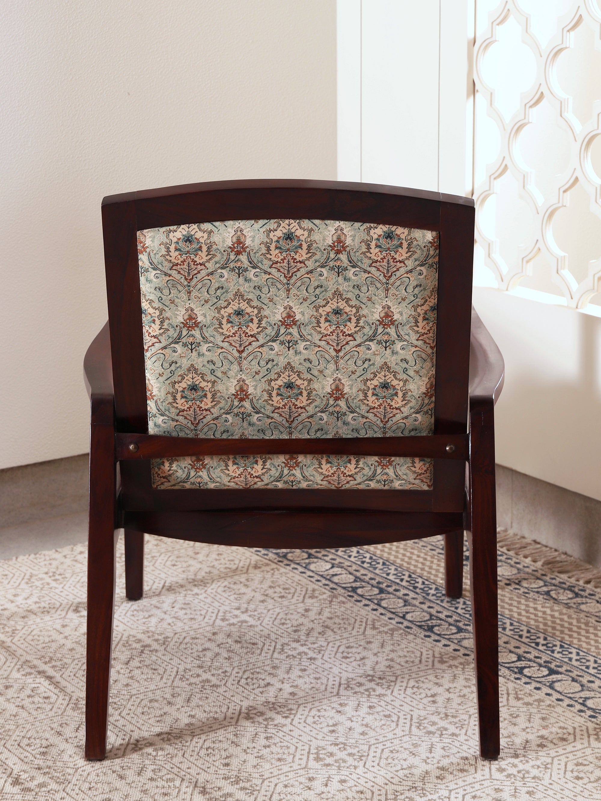 Viraam Chair