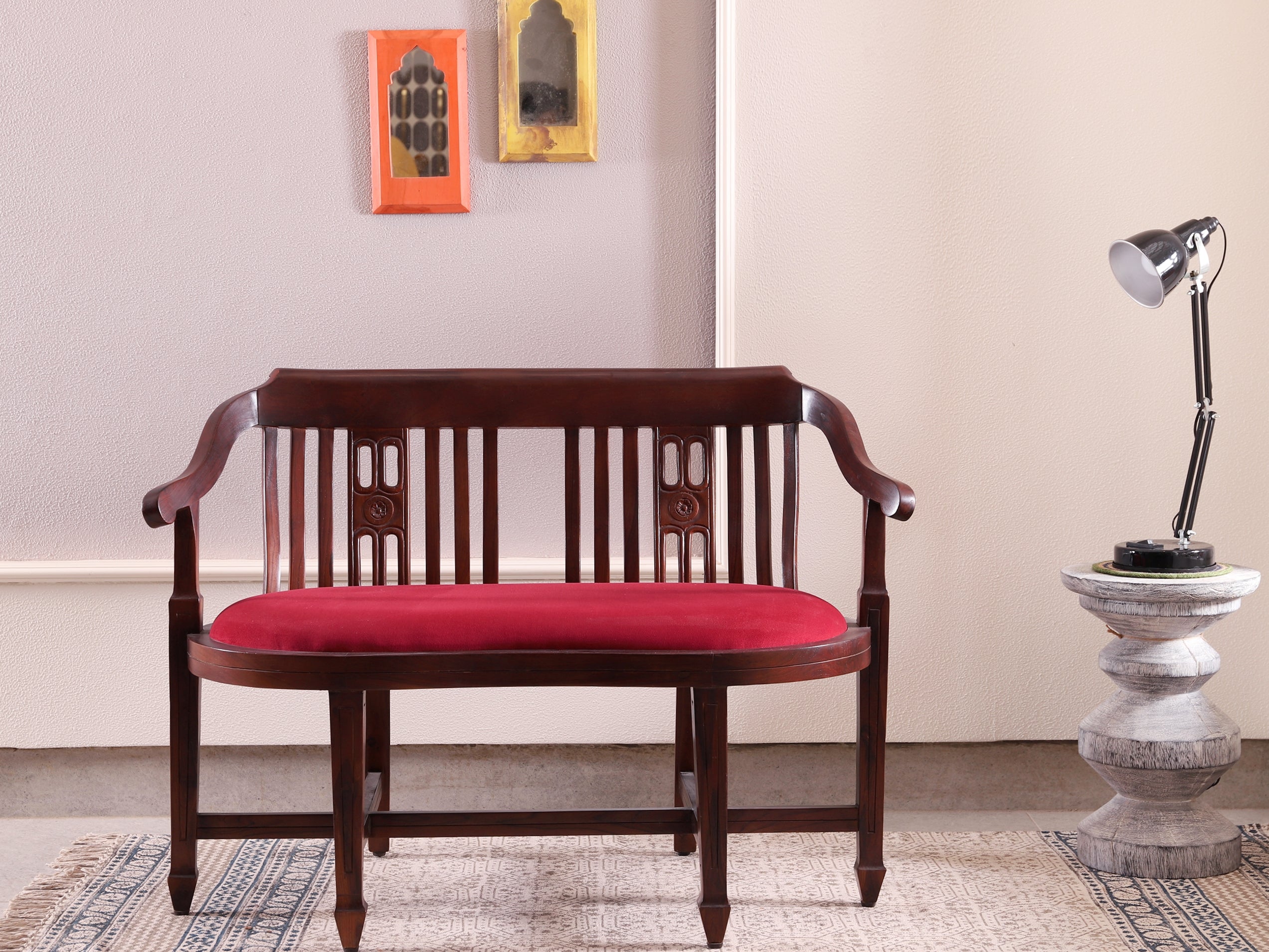 Sthira Sofa