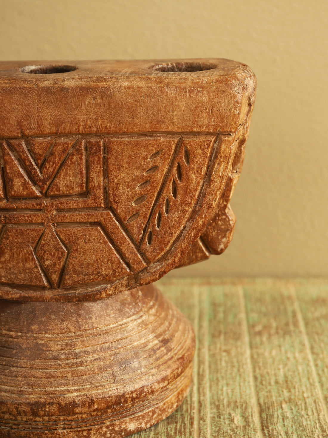 Beejpatra Candle Stand