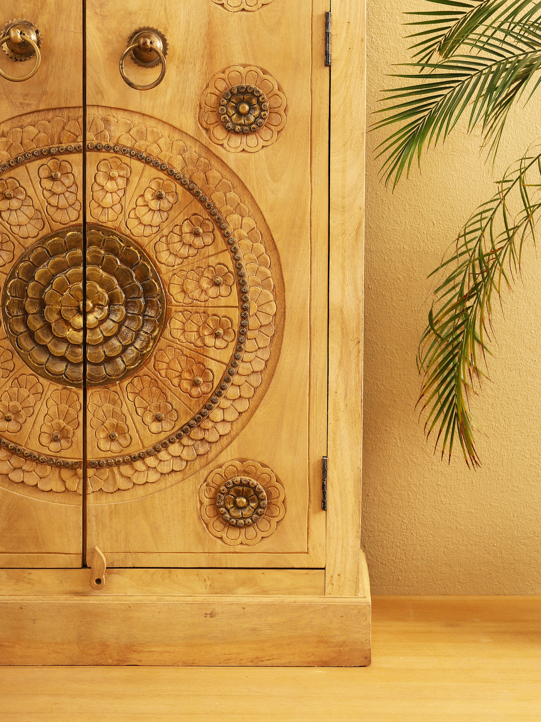 Viraasat Armoire