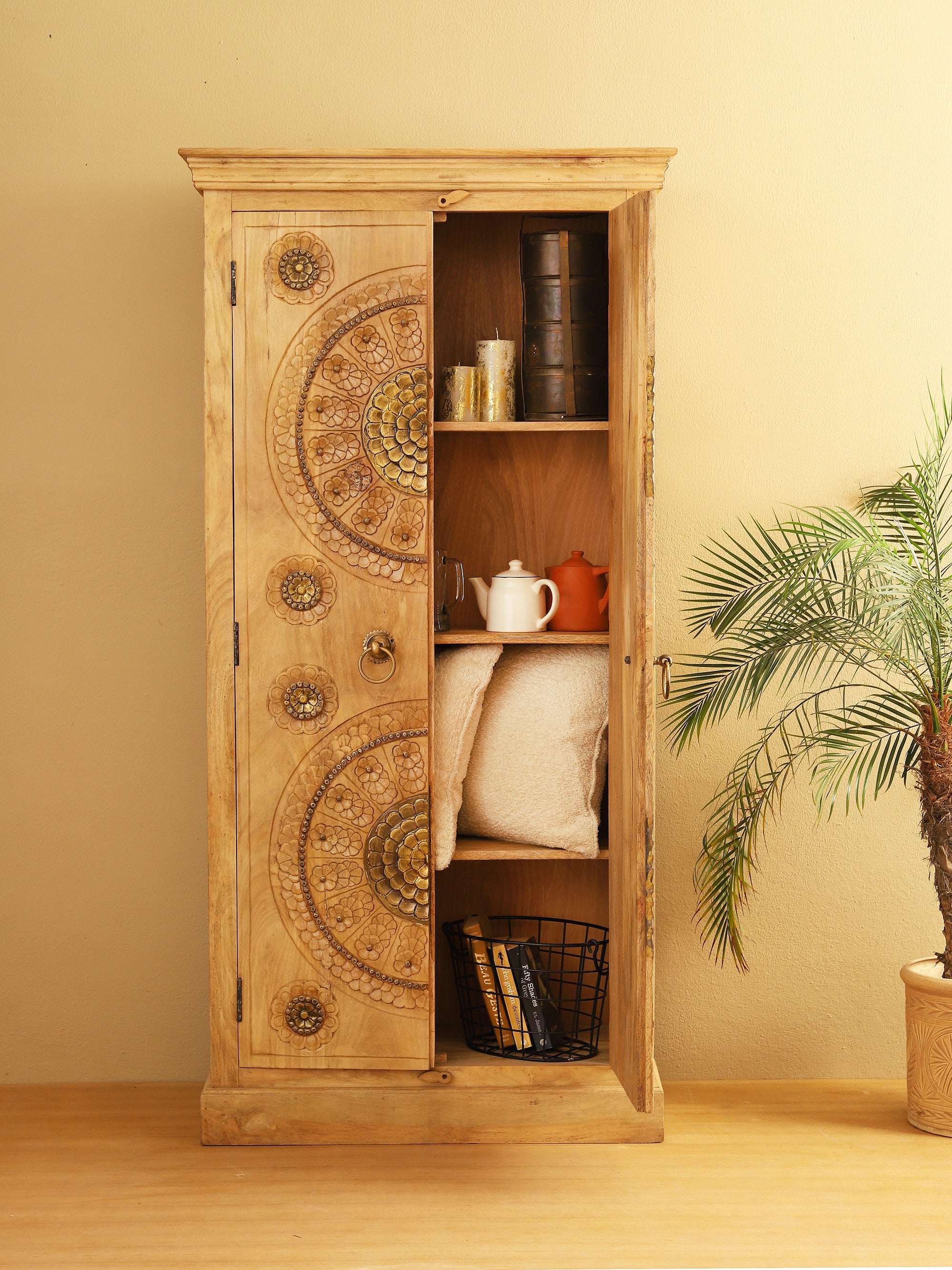Viraasat Armoire