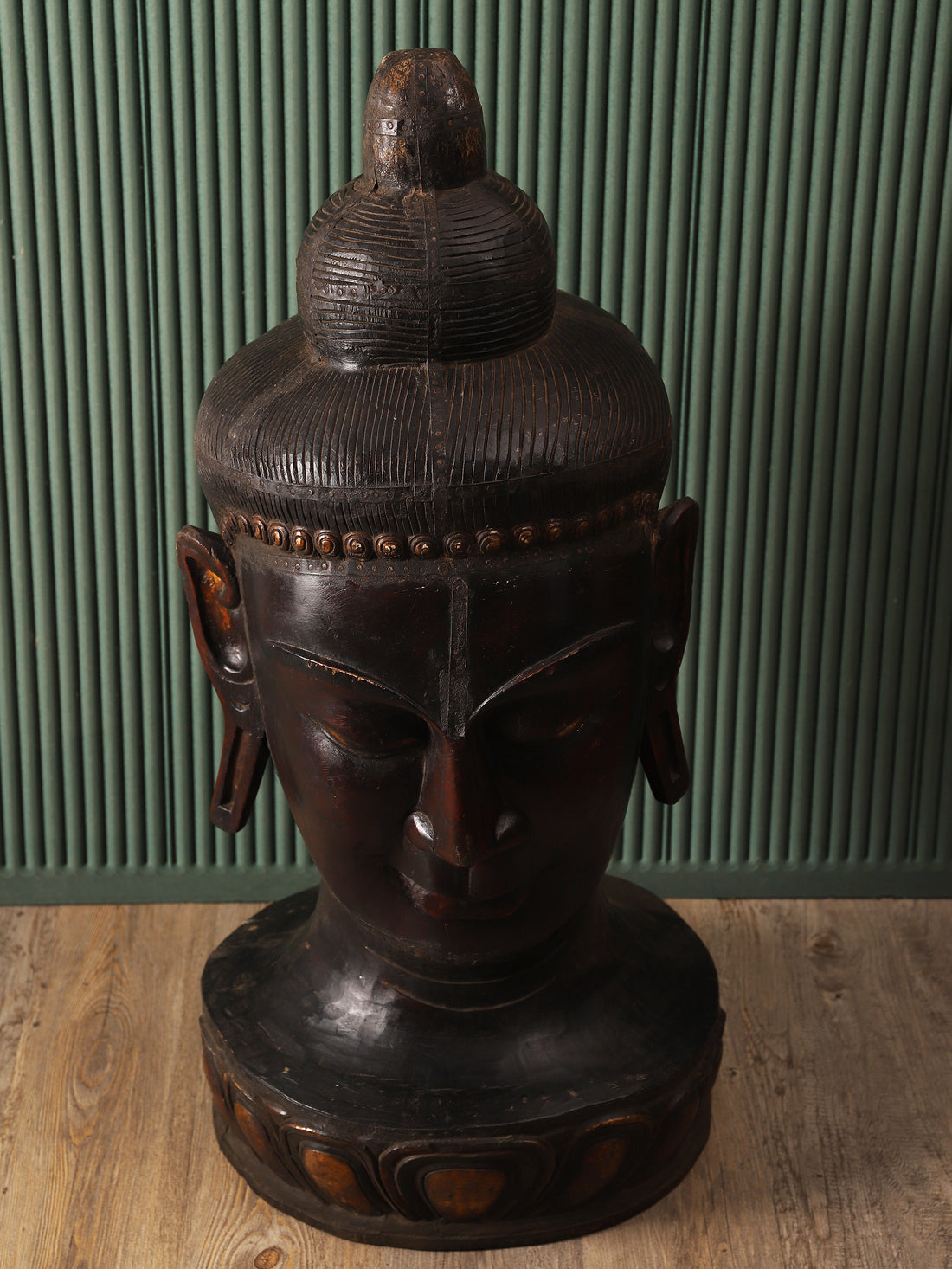 Buddha Head (L)