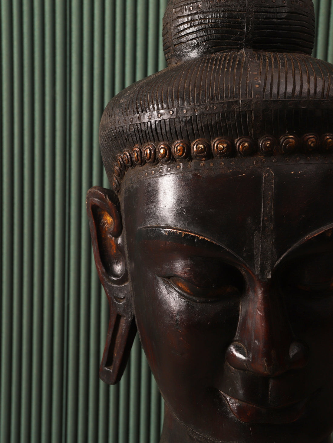 Buddha Head (L)