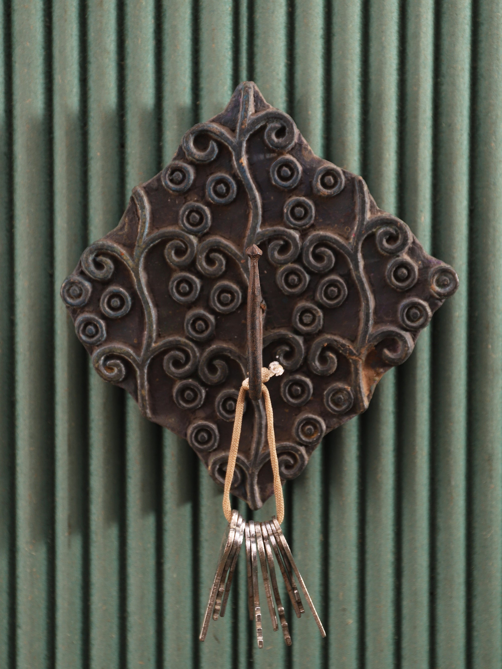 Chhapakaar Hooks